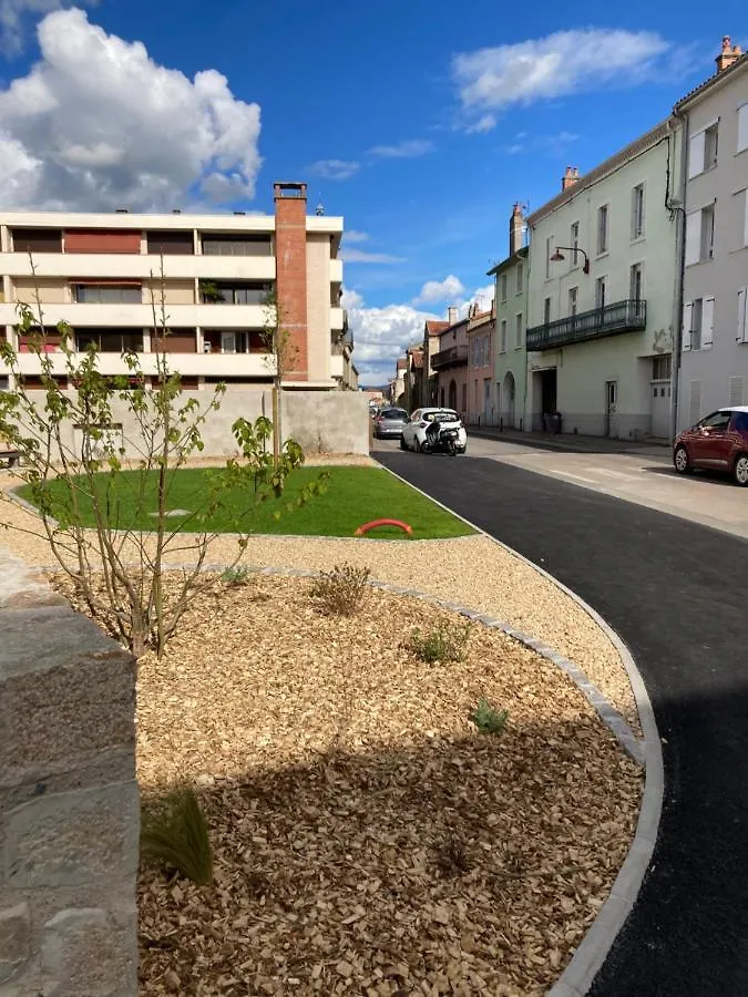 Apartment L'Appartement Du Bonheur - Au Coeur Des Volcans D'Auvergne Sur La Route Du Sud Issoire