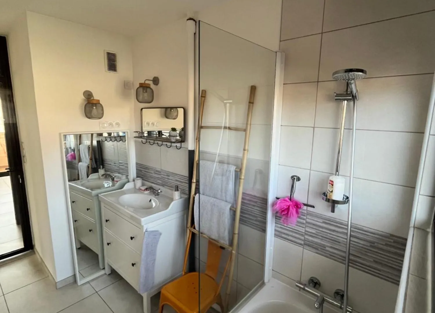 Apartment L'Appartement Du Bonheur - Au Coeur Des Volcans D'Auvergne Sur La Route Du Sud Issoire