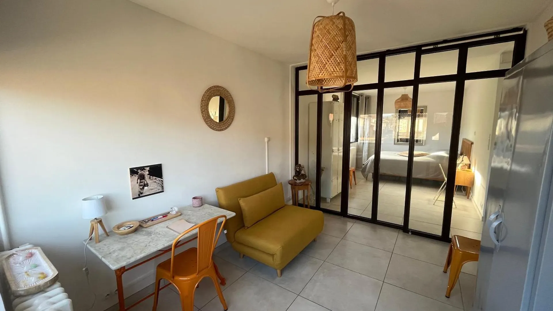 L'Appartement Du Bonheur - Au Coeur Des Volcans D'Auvergne Sur La Route Du Sud Issoire 0*,  Frankrike