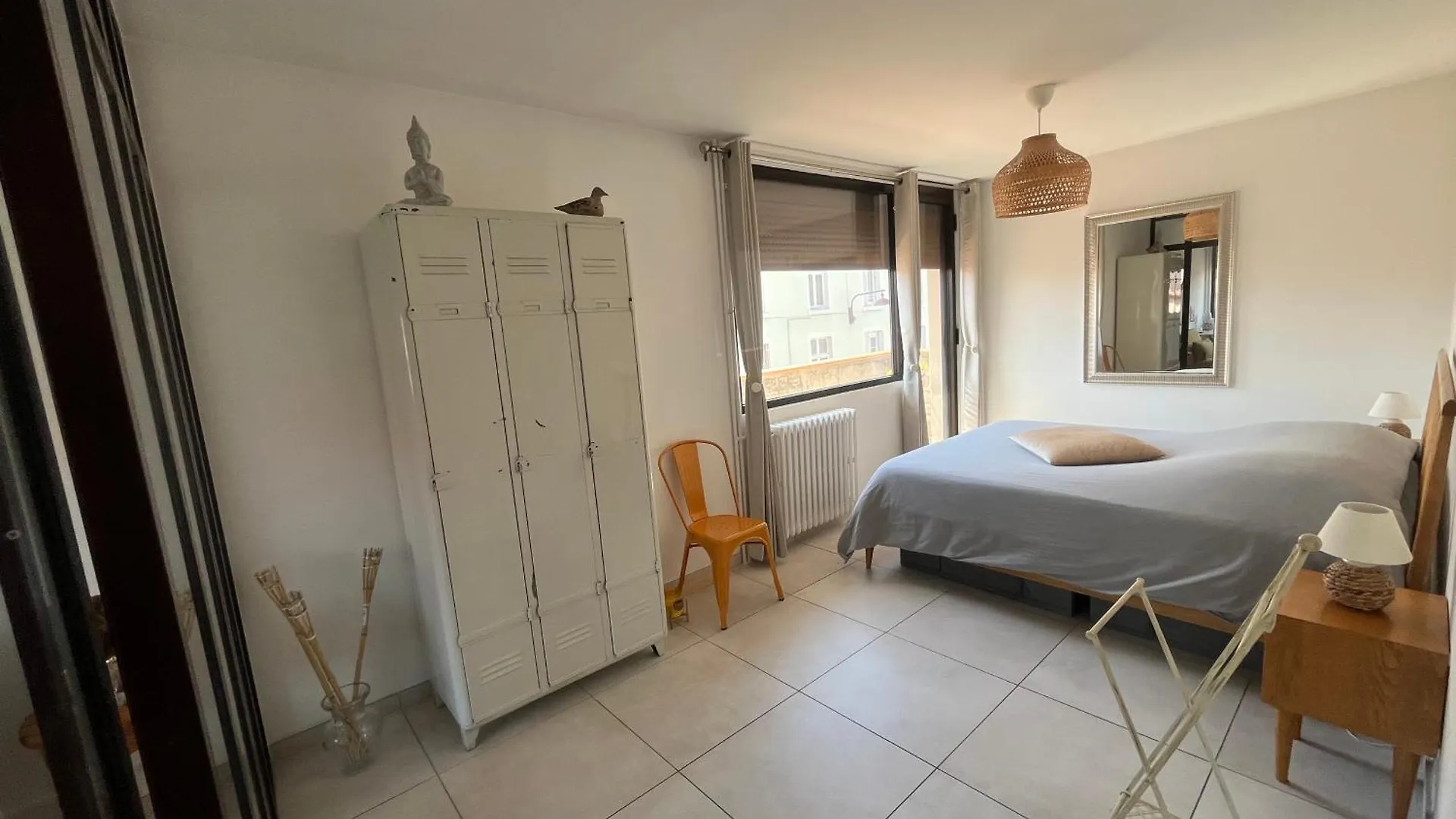 L'Appartement Du Bonheur - Au Coeur Des Volcans D'Auvergne Sur La Route Du Sud Issoire 0*,